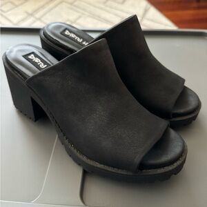 Dirty Laundry Slide On Heel